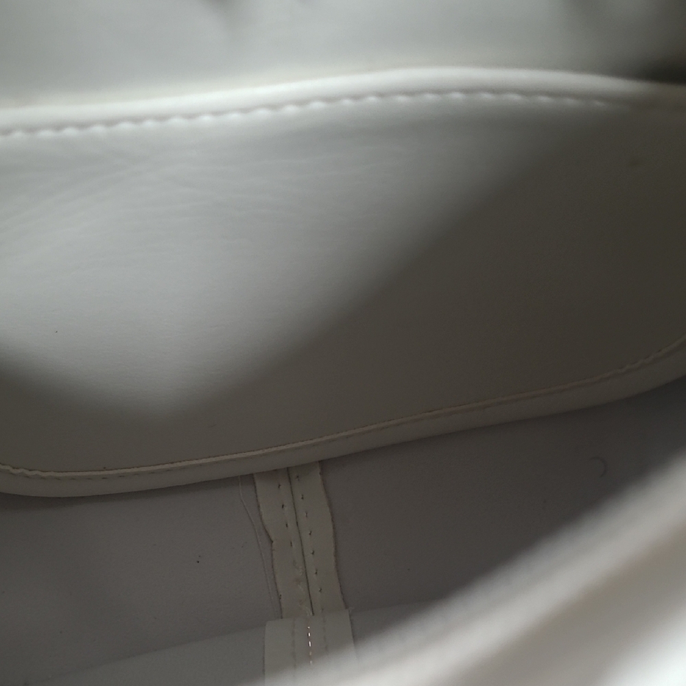 Elegant White Women's Handbag - Picture 6 of 8